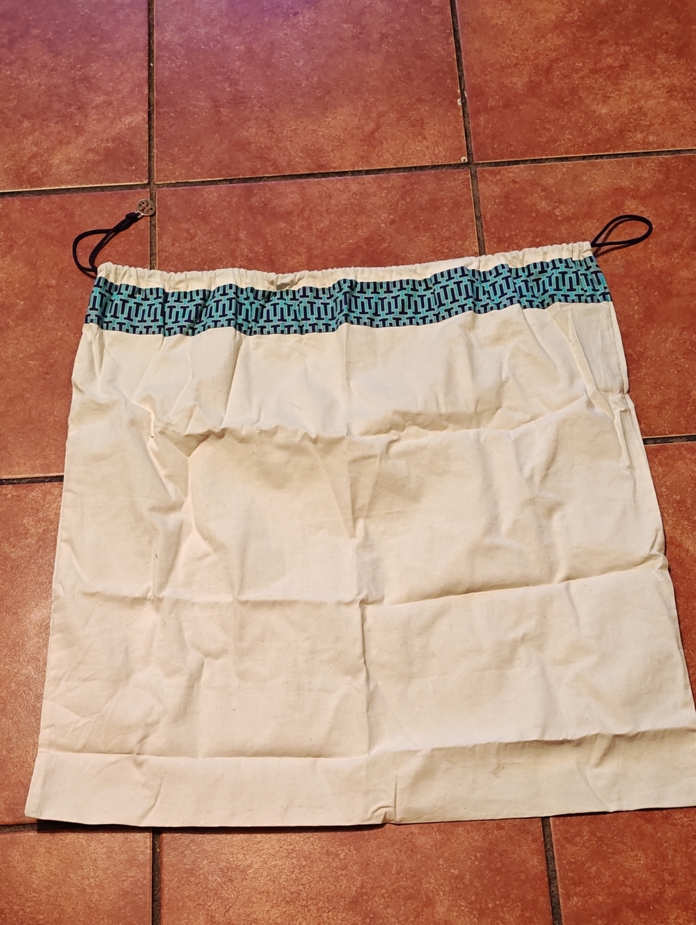 Tori Burch Cream Drawstring Dust Bag